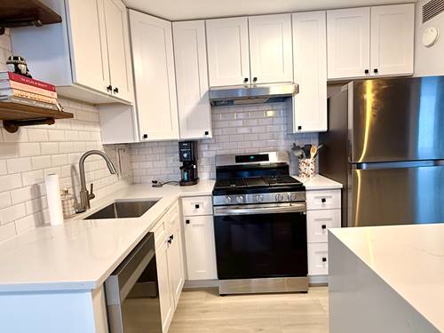 850 N Dewitt Unit 7F, Chicago, IL 60611