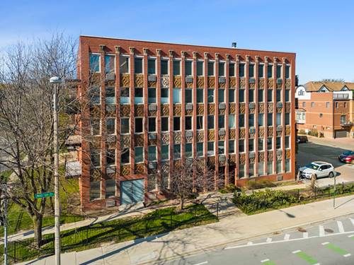 1041 Susan Collins Unit 102, Oak Park, IL 60302