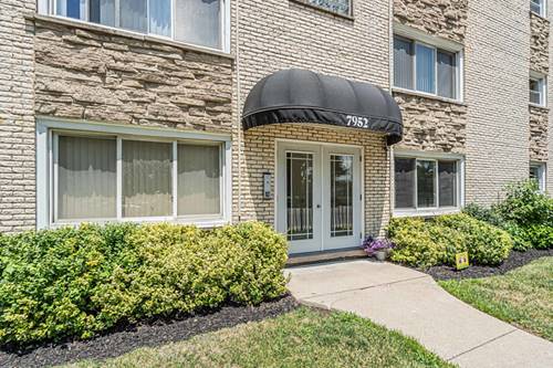 7952 Madison Unit 2E, River Forest, IL 60305