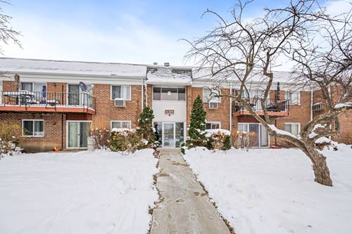 10385 Dearlove Unit 2C, Glenview, IL 60025