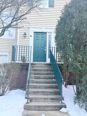 1126 Village Center Unit 6, Aurora, IL 60506