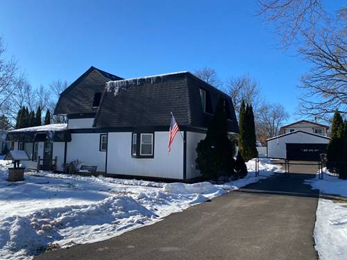 72 Clover, Crystal Lake, IL 60014