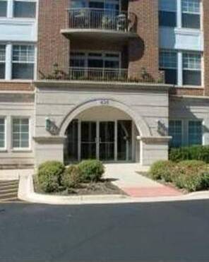 435 W Wood Unit 205A, Palatine, IL 60067