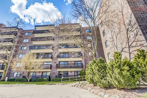 920 Vose Unit 106, Gurnee, IL 60031