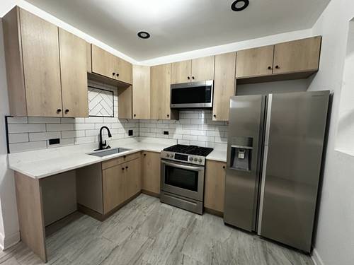 1911 S Ridgeway Unit 2F, Chicago, IL 60623