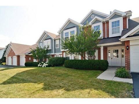 211 E Ashbury Unit 7, Roselle, IL 60172