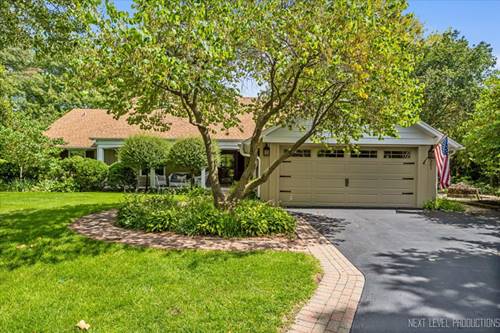 301 Country Club, Geneva, IL 60134