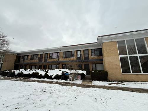 44 King Arthur Unit 12, Northlake, IL 60164