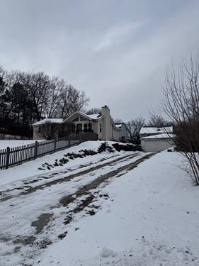 1008 W Dale, Mchenry, IL 60051