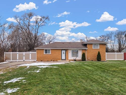 128 S Villa, Addison, IL 60101