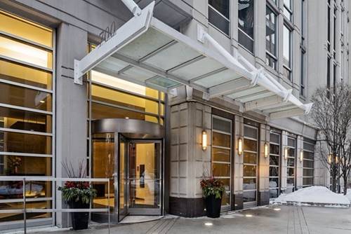 700 N Larrabee Unit 1111, Chicago, IL 60654