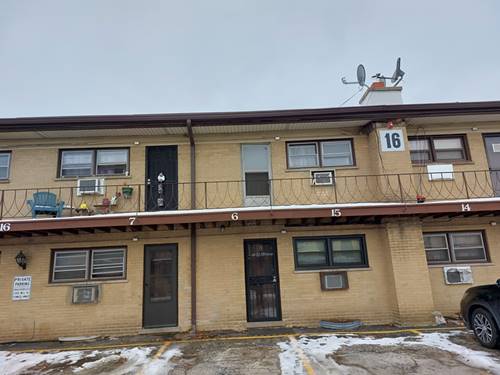 16 King Arthur Unit 16, Northlake, IL 60164
