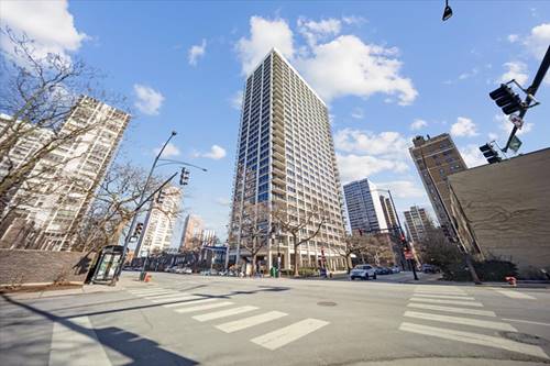 88 W Schiller Unit 2107L, Chicago, IL 60610