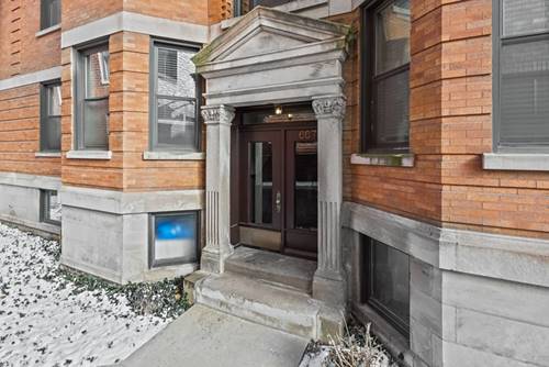 667 W Barry Unit 3N, Chicago, IL 60657