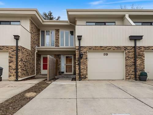 39 Sorrento, Palos Heights, IL 60463