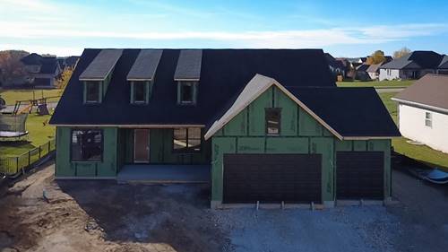 668 E Becker, Sycamore, IL 60178