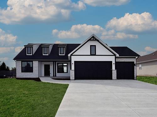 668 E Becker, Sycamore, IL 60178