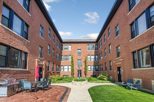 7425 N Clark Unit 3, Chicago, IL 60626