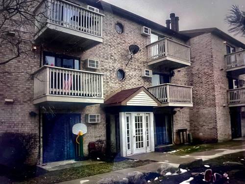 456 E Spruce Unit 2B, Palatine, IL 60067