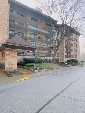 1671 Mission Hills Unit 201, Northbrook, IL 60062