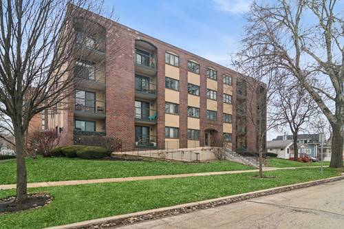 104 N Pine Unit 404, Arlington Heights, IL 60004