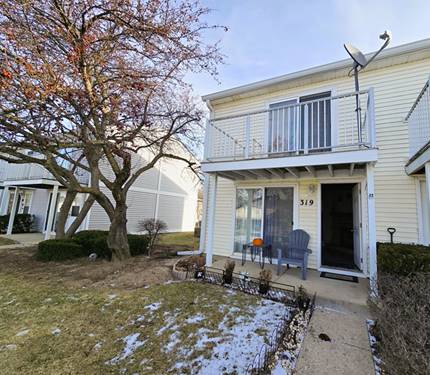 319 Meadow Green, Round Lake Beach, IL 60073