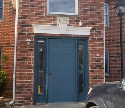 1371 Cunat Unit 2A, Lake In The Hills, IL 60156