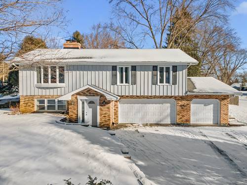 6116 Running Iron, Crystal Lake, IL 60012