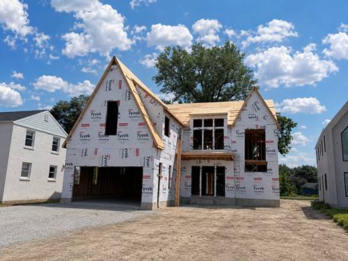224 E May, Elmhurst, IL 60126