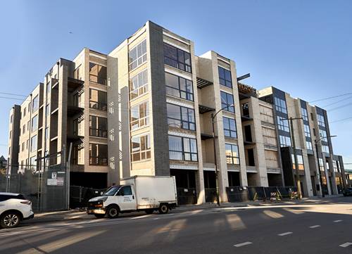 451 E Pershing Unit 301, Chicago, IL 60653
