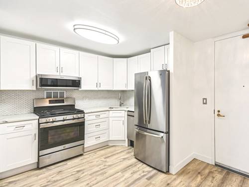 400 E Randolph Unit 1804, Chicago, IL 60601