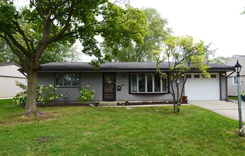 27 Hawthorne, Streamwood, IL 60107