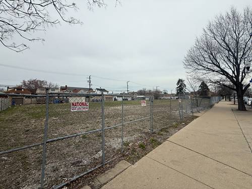 3700 W 63rd, Chicago, IL 60629
