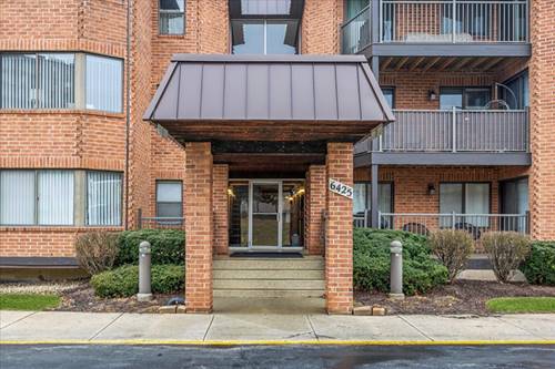 6425 Clarendon Hills Unit 211, Willowbrook, IL 60527