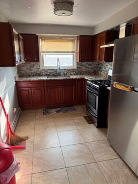 7241 N Ridge Unit 301, Chicago, IL 60645