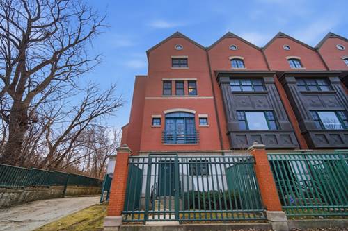 4323 W Peterson, Chicago, IL 60646