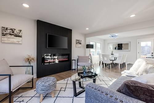 9132 Lincolnwood, Evanston, IL 60203