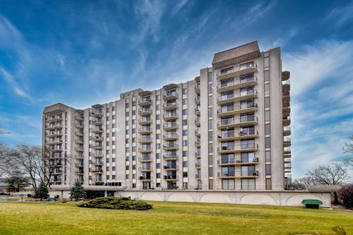 190 S Wood Dale Unit 902, Wood Dale, IL 60191