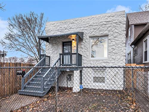 4636 W Erie, Chicago, IL 60644