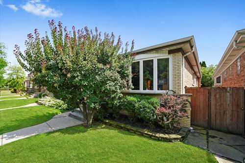 4551 W Foster, Chicago, IL 60630