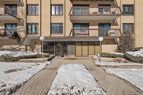 7710 Dempster Unit 404, Morton Grove, IL 60053