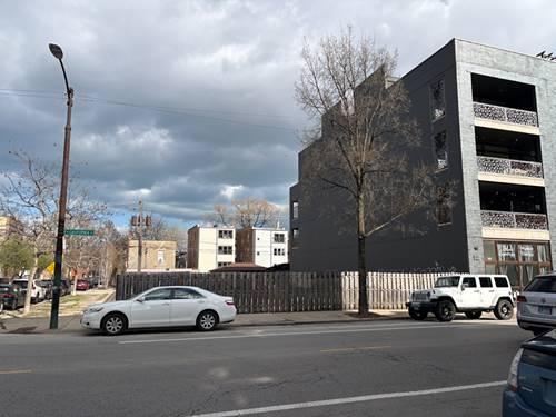 855 N California, Chicago, IL 60622