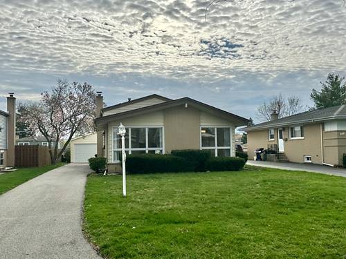 1243 S Mitchell, Arlington Heights, IL 60005