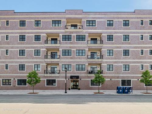 105 S Cottage Hill Unit 204, Elmhurst, IL 60126