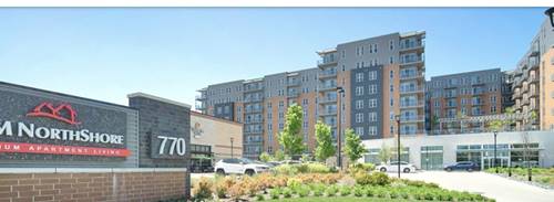 770 Skokie Unit 8, Northbrook, IL 60062