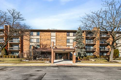77 Lake Hinsdale Unit 207, Willowbrook, IL 60527
