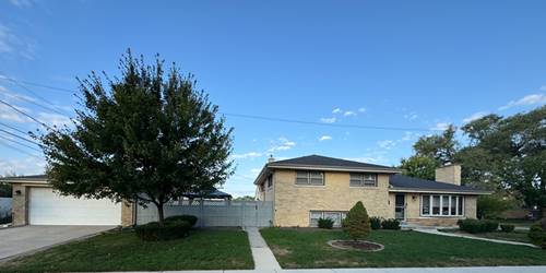 5501 Mulford, Skokie, IL 60077