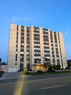 141 N La Grange Unit 602, La Grange, IL 60525