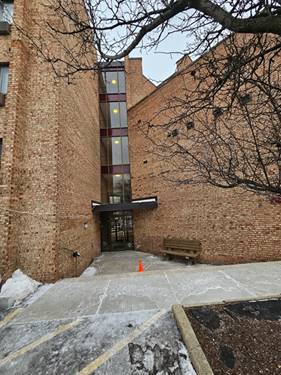 5358 N Cumberland Unit 413, Chicago, IL 60656