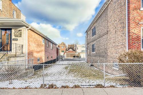 3331 S Emerald, Chicago, IL 60616